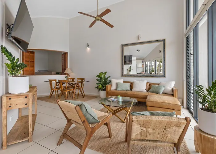Sails 3 - Waterfront Apartment