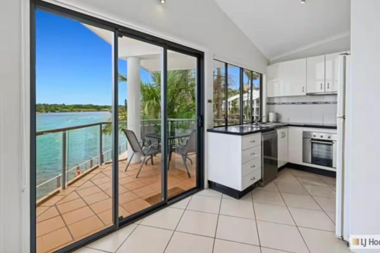 Sails 3 - Waterfront * Kingscliff